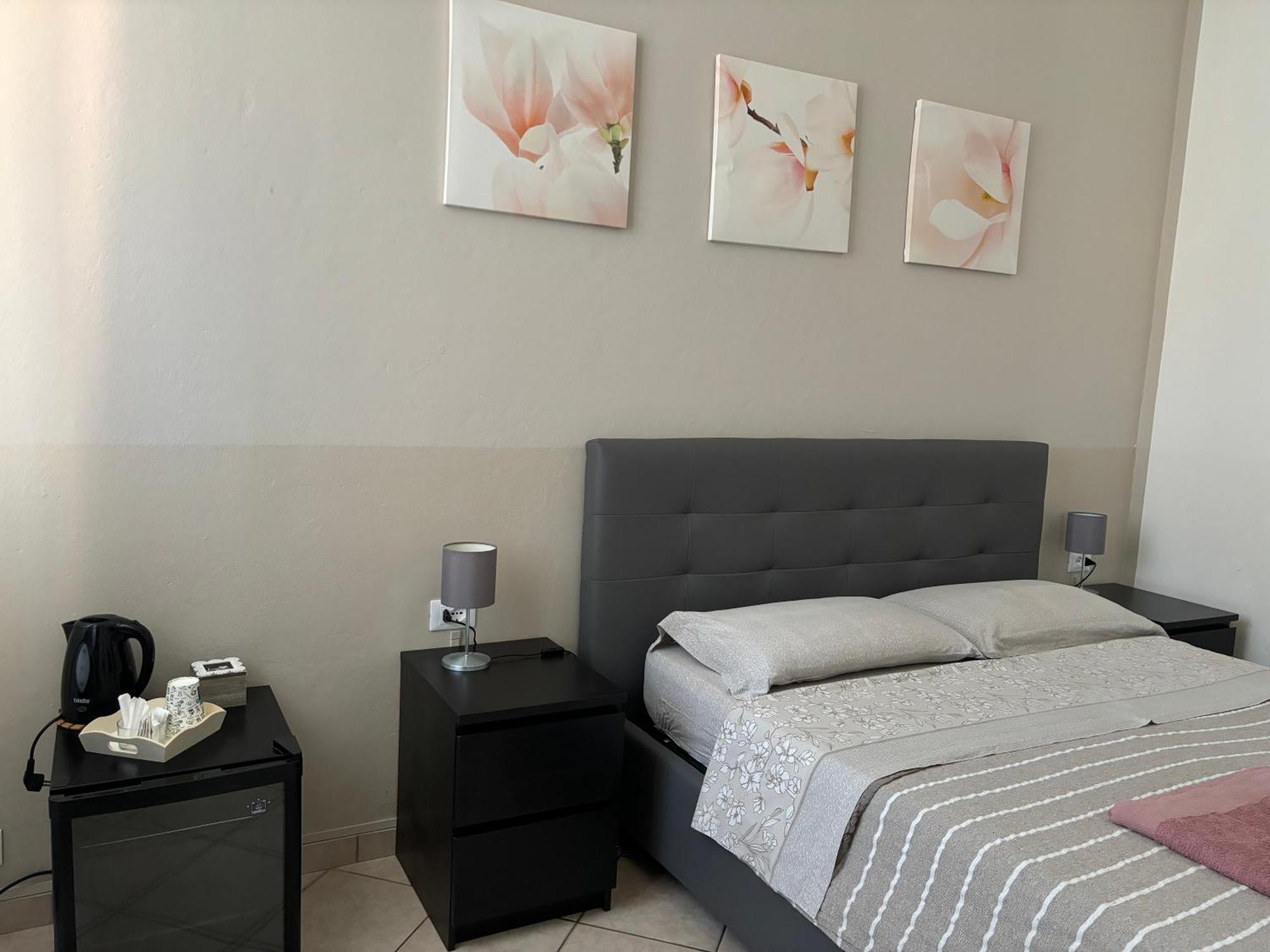 Affittacamere Home&Stazione Bologna Eksteriør bilde